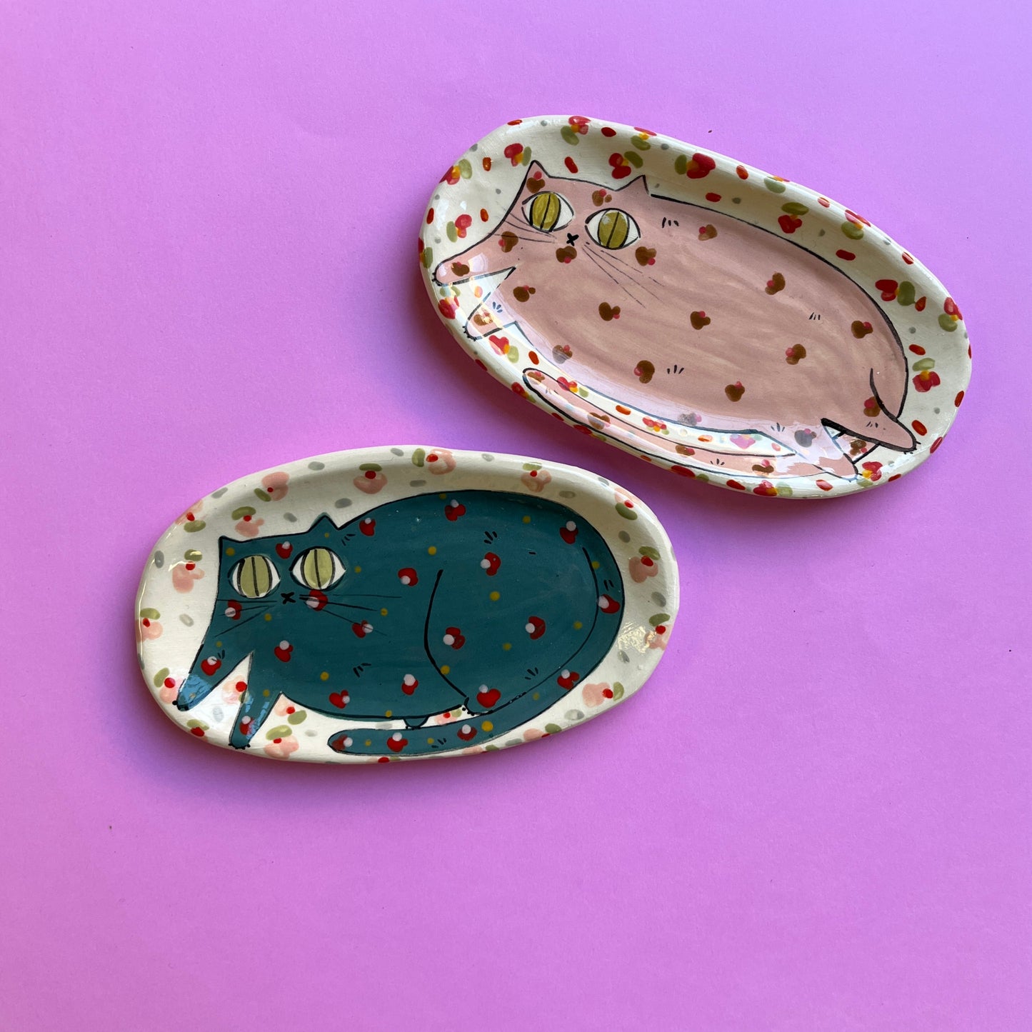Small Oval Cat Plate