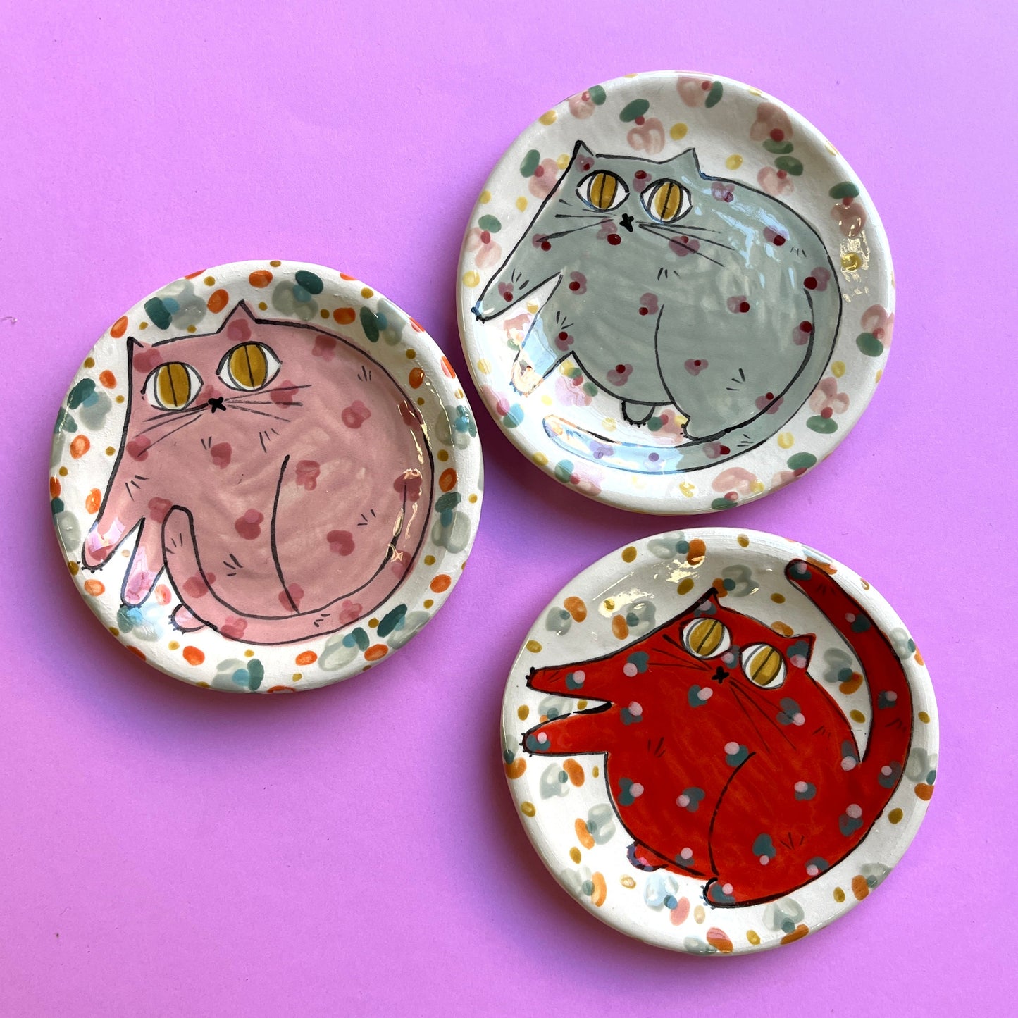 Extra Small Round Cat Plate