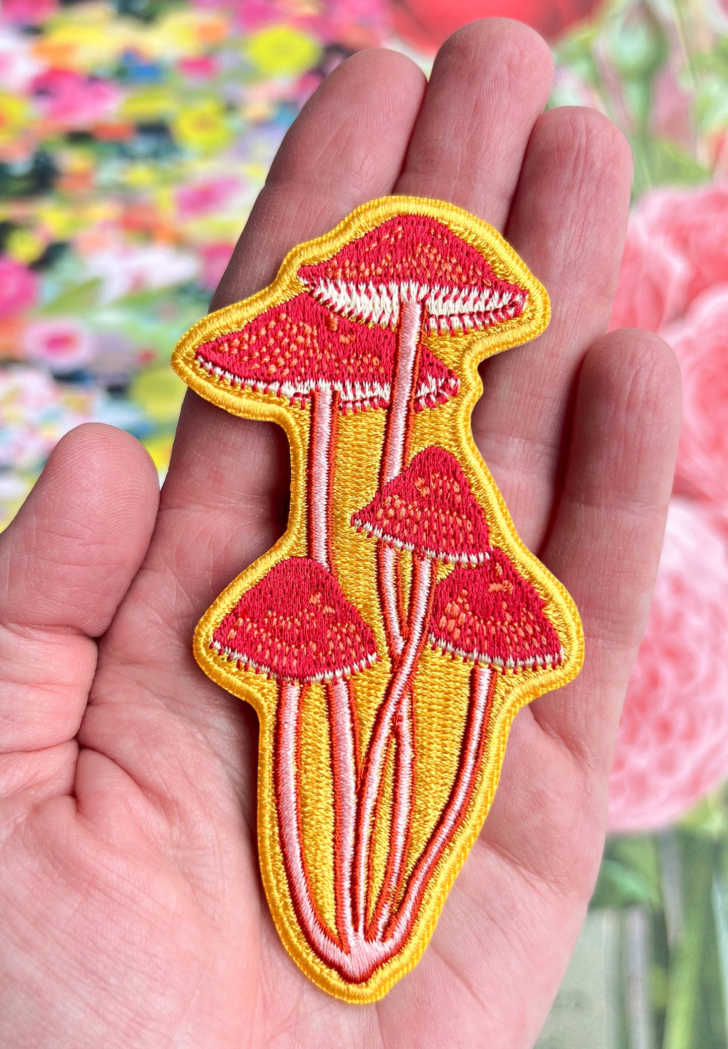 Bonnet Mushroom embroidered patch