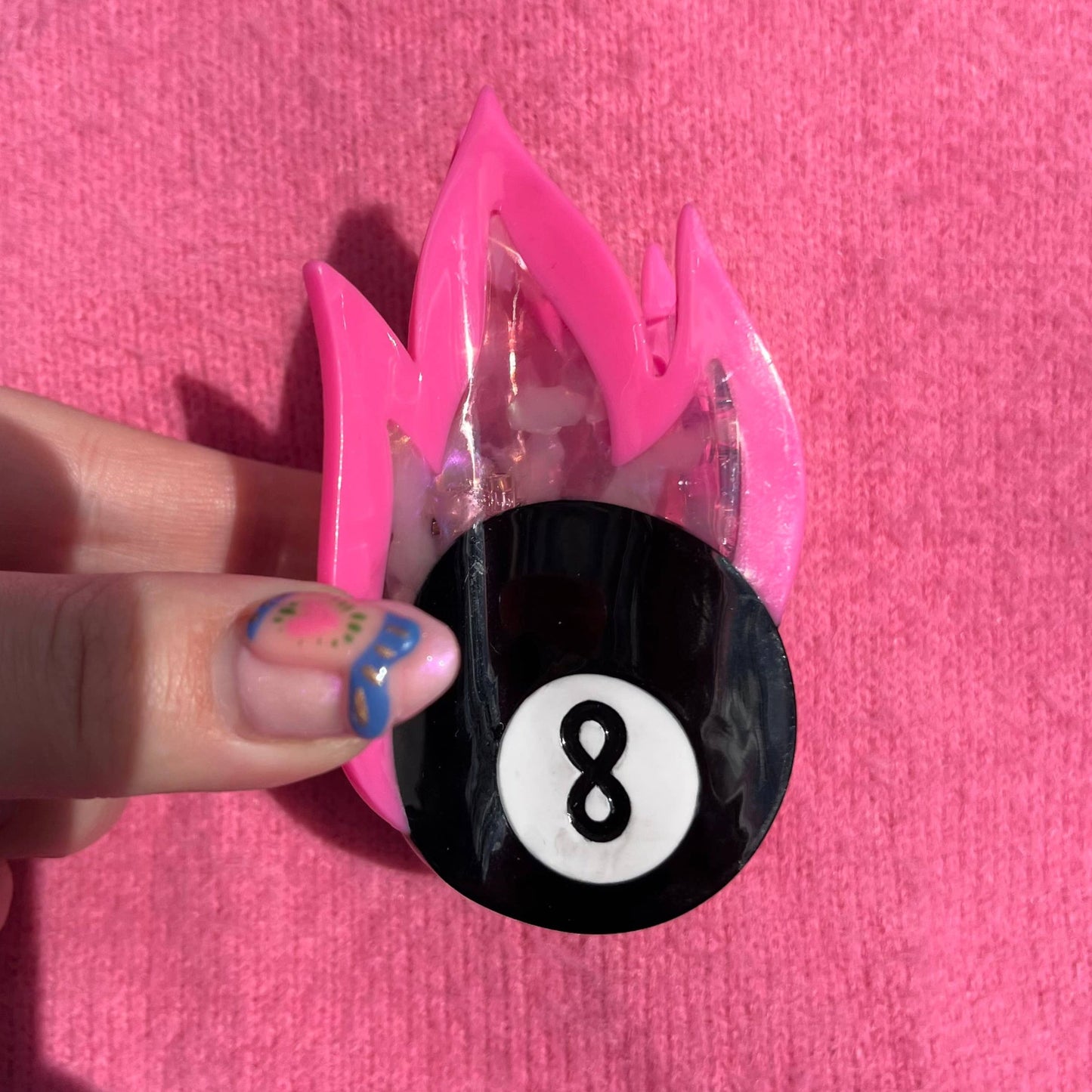 8 Ball Hair Claw