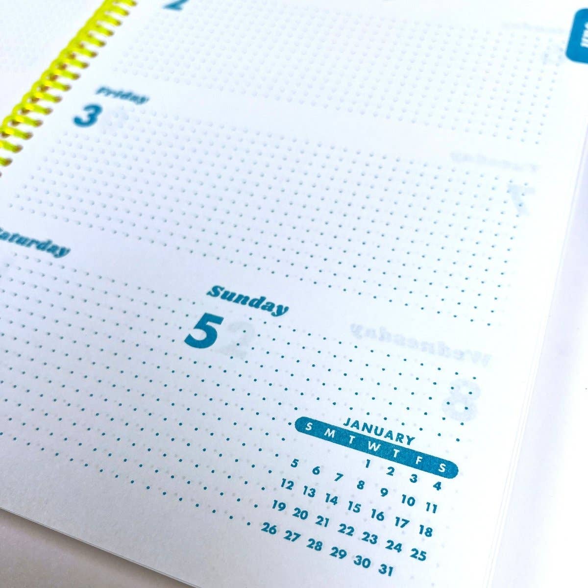 2027 Aura Dated Planner