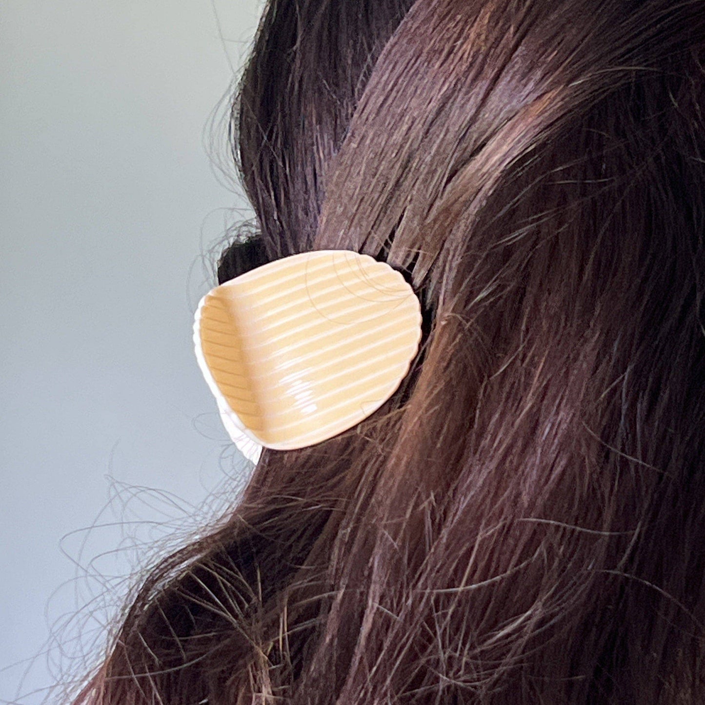 Ruffle Chip Hair Claw