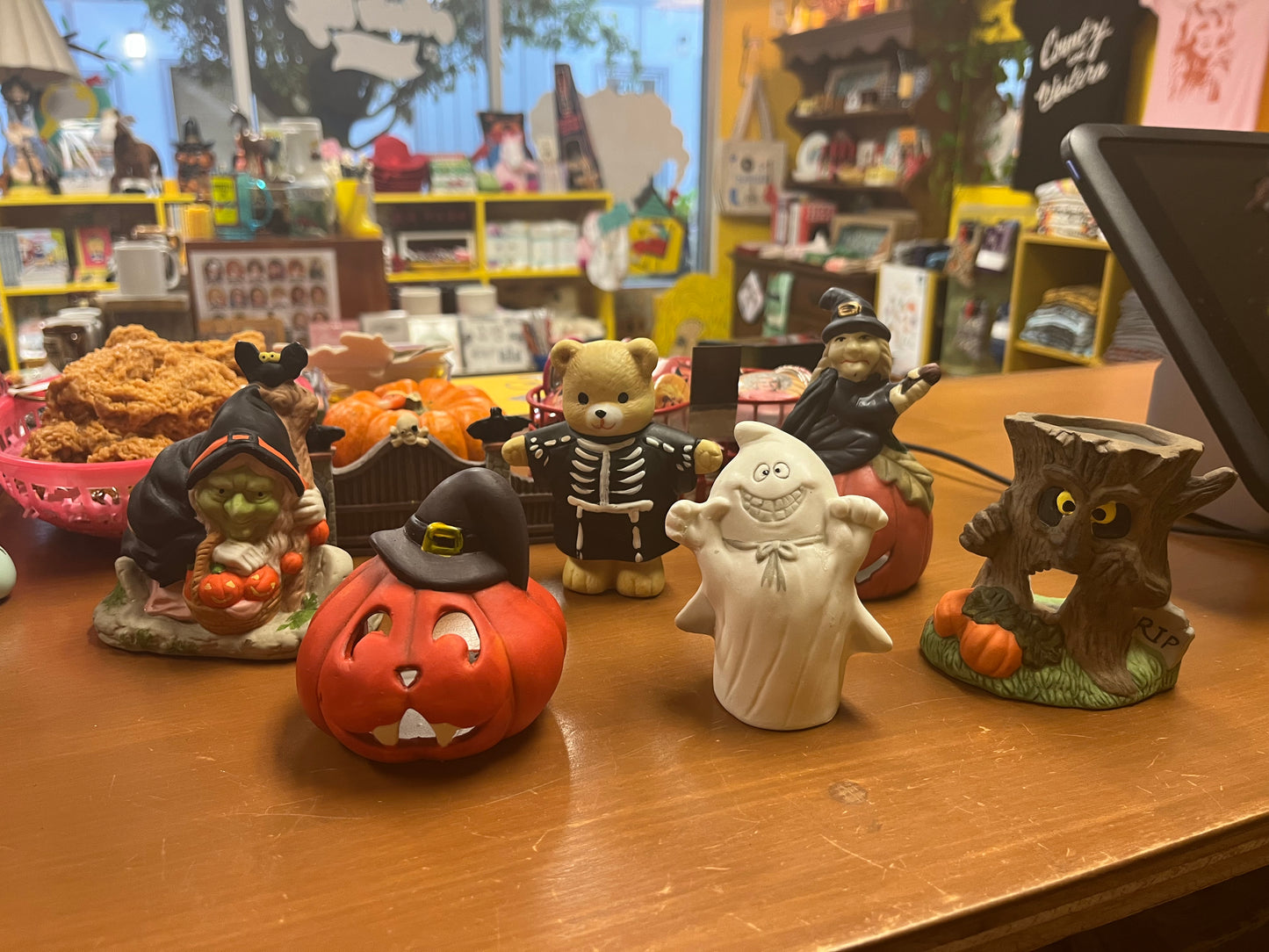 Halloween Village Figurines