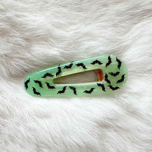 Usagi Seafoam Glow Bat Hair Clip