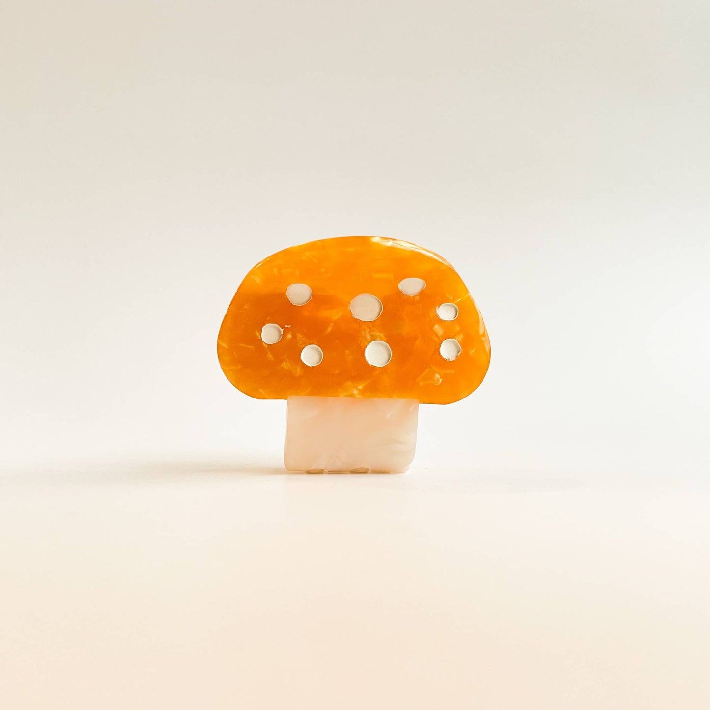 Small Mushroom Hair Claw