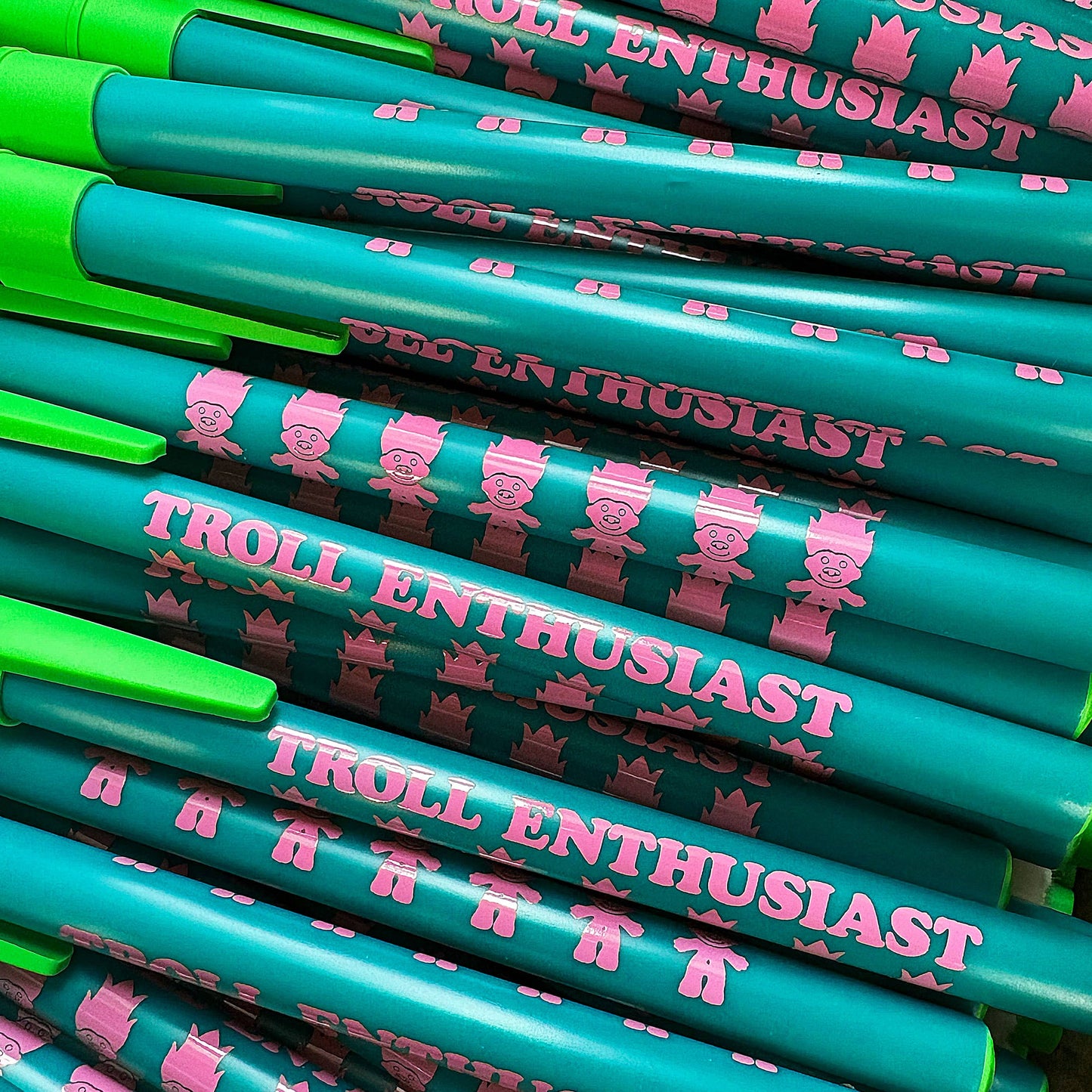 Troll Topper Pen