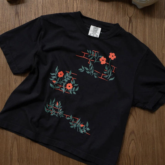 Wallflower Boxy Crop T-shirt